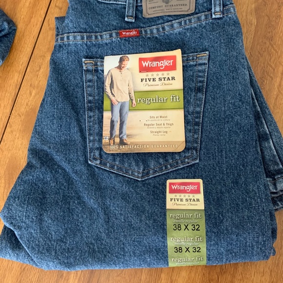 Men’s wrangler regular fit jeans NWT & NWOT 38x32 - Picture 4 of 9